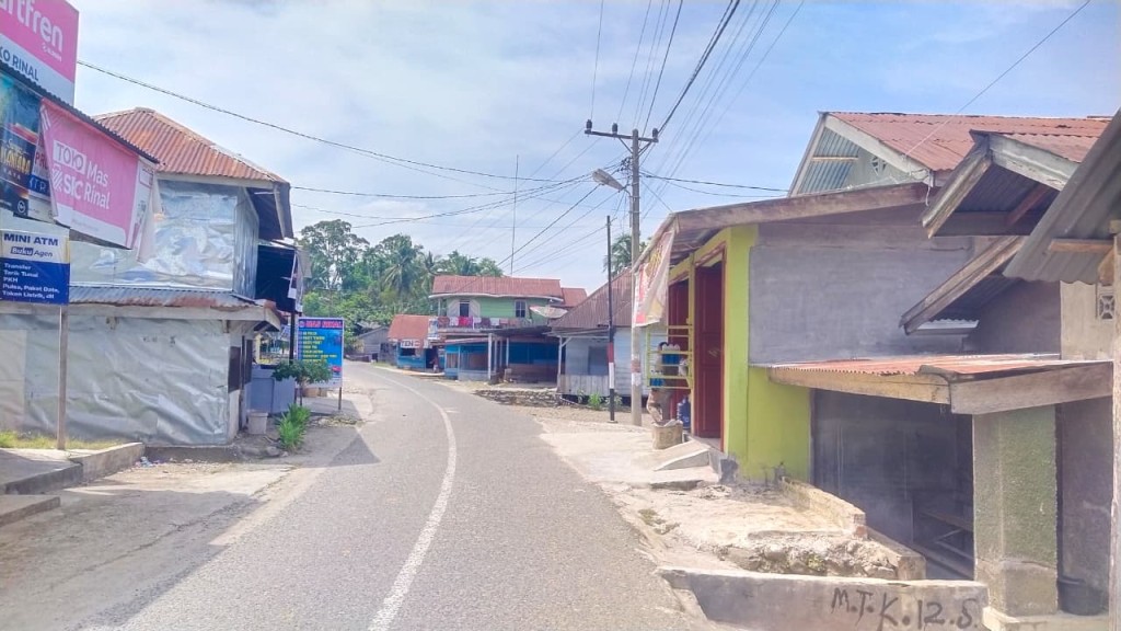 DUSUN LAWE SUMUR