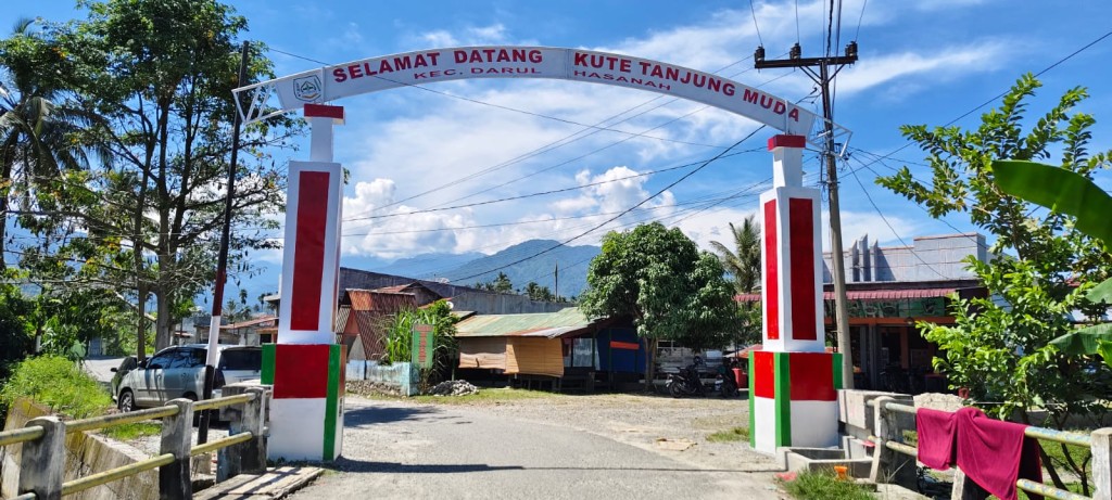 GAPURA MASUK DESA TANJUNG MUDA